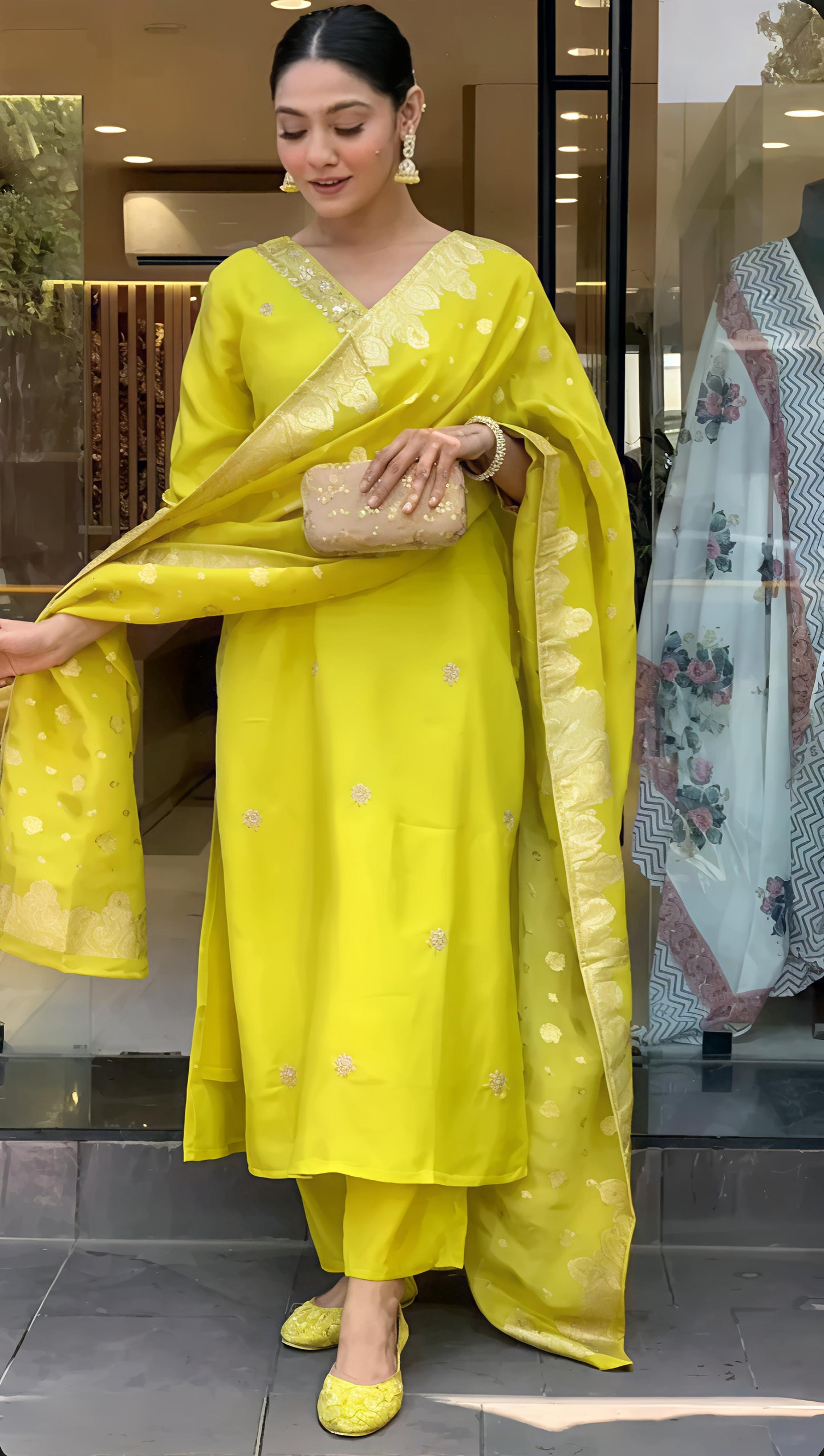 Aakarsha Superior Women Dupatta Sets  - Diwali Special