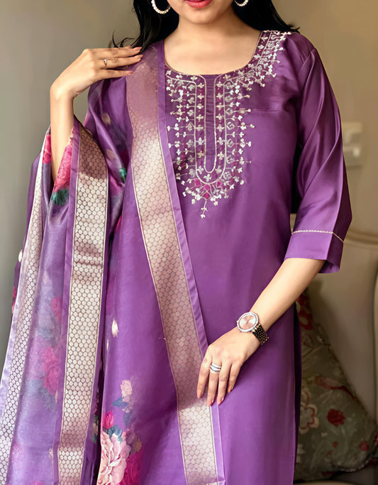Rayon Slub Women Kurti With Dupatta & Bottomwear - Diwali Special